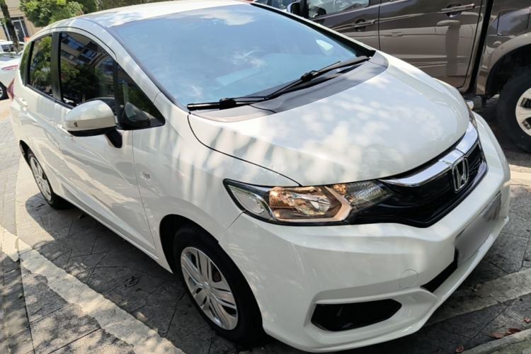 Used Honda Fit 2018 1.5L CVT Comfort Version Front Right 45 Deg