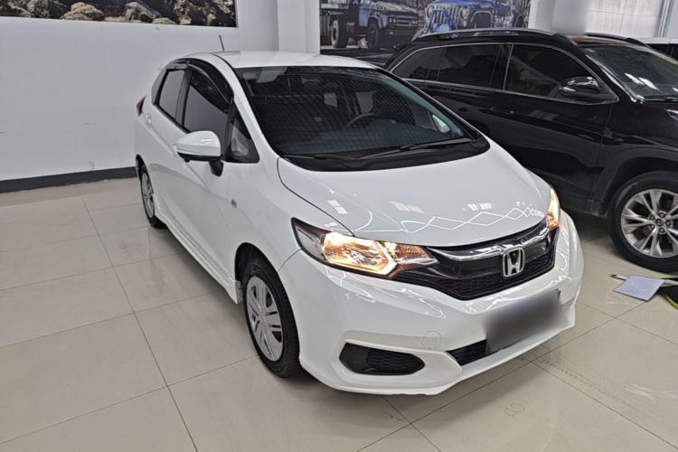Used Honda Fit 2018 1.5L CVT Comfort Version Front Right 45 Deg