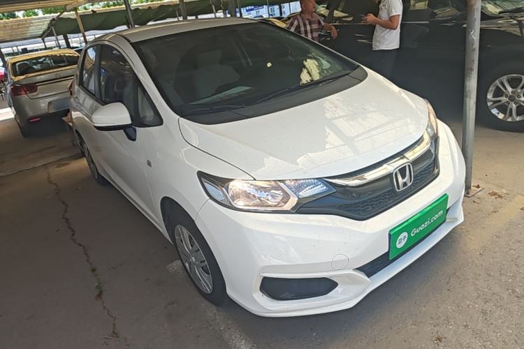 Used Honda Fit 2018 1.5L CVT Comfort Version Front Right 45 Deg