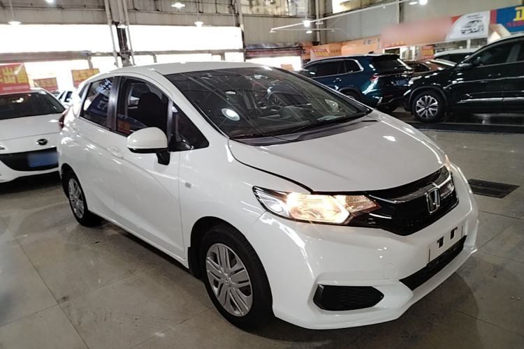 Used Honda Fit 2018 1.5L CVT Comfort Version Front Right 45 Deg
