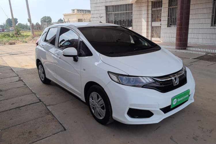 Used Honda Fit 2018 1.5L CVT Comfort Version Front Right 45 Deg