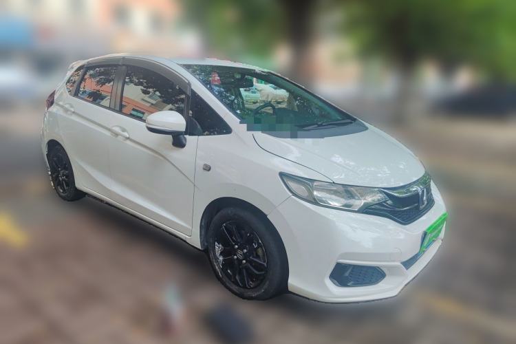 Used Honda Fit 2018 1.5L CVT Comfort Version Front Right 45 Deg