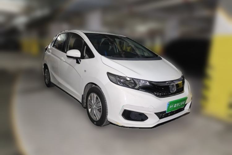 Used Honda Fit 2018 1.5L CVT Comfort Version Front Right 45 Deg