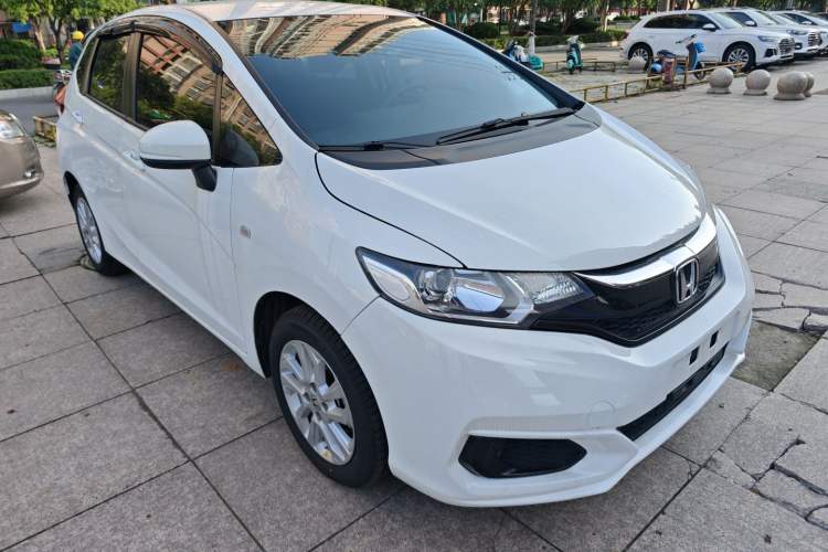 Used Honda Fit 2018 1.5L CVT Comfort Version Front Right 45 Deg