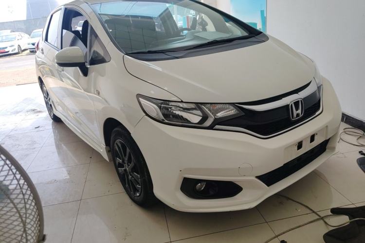 Used Honda Fit 2018 1.5L CVT Trendy Sports Edition Front Right 45 Deg