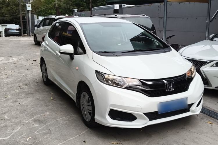 Used Honda Fit 2018 1.5L CVT Comfort Version Front Right 45 Deg