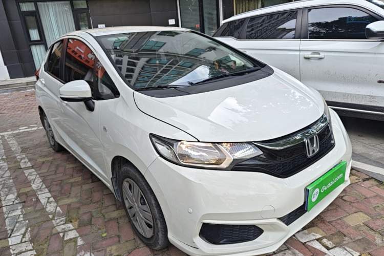 Used Honda Fit 2018 1.5L CVT Comfort Version Front Right 45 Deg