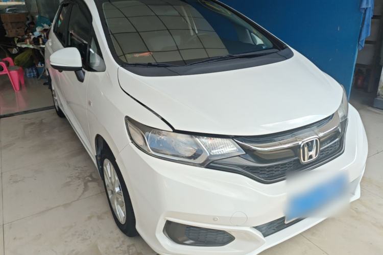 Used Honda Fit 2018 1.5L CVT Comfort Version Front Right 45 Deg