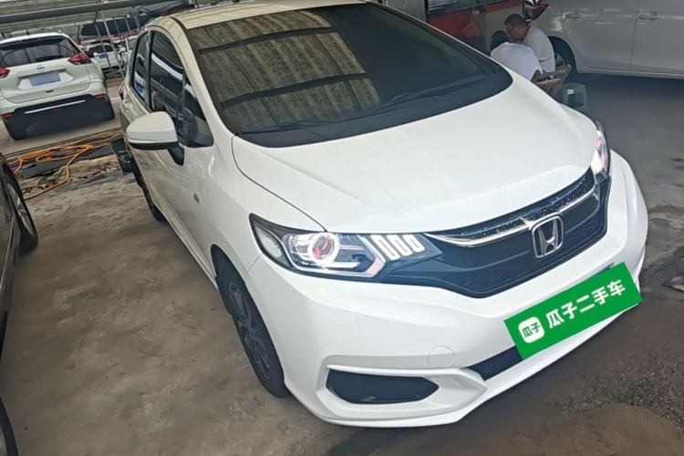 Used Honda Fit 2018 1.5L CVT Comfort Version Front Right 45 Deg