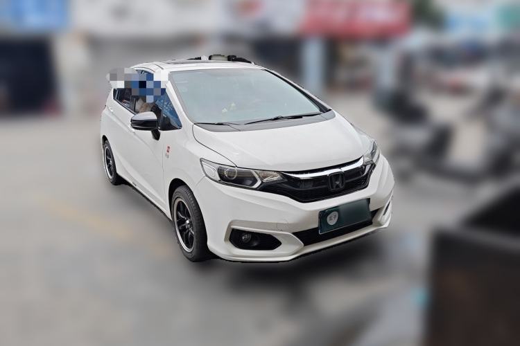 Used Honda Fit 2018 1.5L CVT Comfort Sunroof Version Front Right 45 Deg