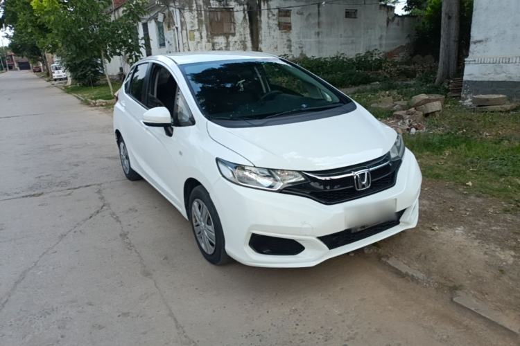 Used Honda Fit 2018 1.5L CVT Comfort Version Front Right 45 Deg