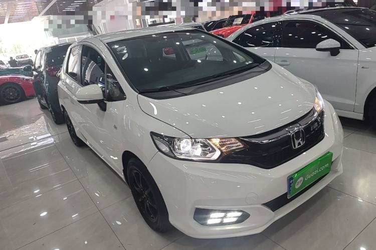 Used Honda Fit 2018 1.5L CVT Comfort Version Front Right 45 Deg