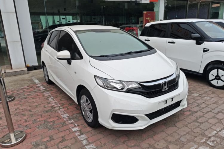 Used Honda Fit 2018 1.5L CVT Comfort Version Front Right 45 Deg
