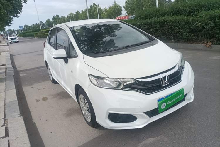 Used Honda Fit 2018 1.5L CVT Comfort Version Front Right 45 Deg