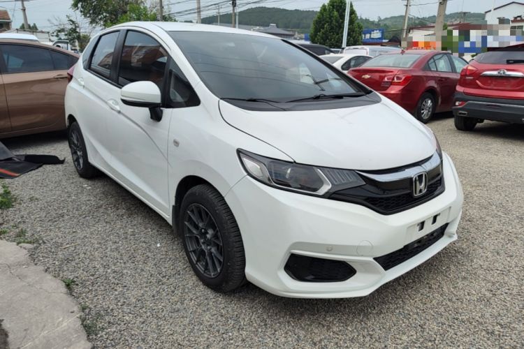 Used Honda Fit 2018 1.5L CVT Comfort Version Front Right 45 Deg