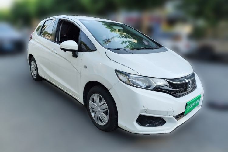 Used Honda Fit 2018 1.5L CVT Comfort Version Front Right 45 Deg