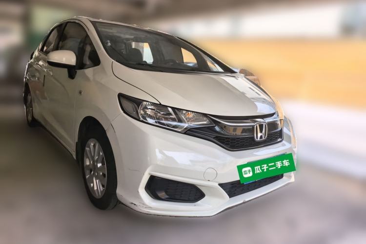 Used Honda Fit 2018 1.5L CVT Comfort Sunroof Version Front Right 45 Deg