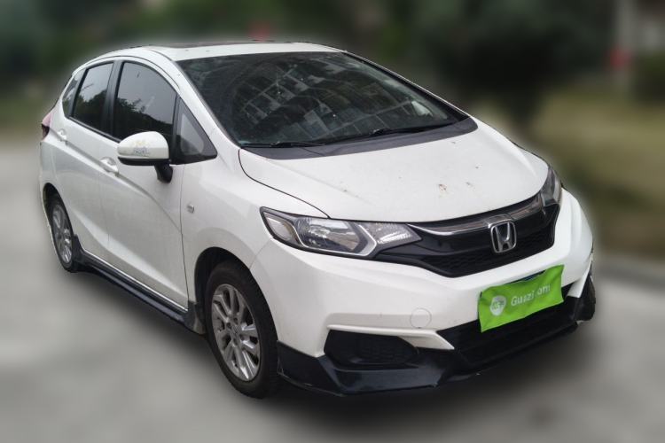 Used Honda Fit 2018 1.5L CVT Comfort Sunroof Version Front Right 45 Deg