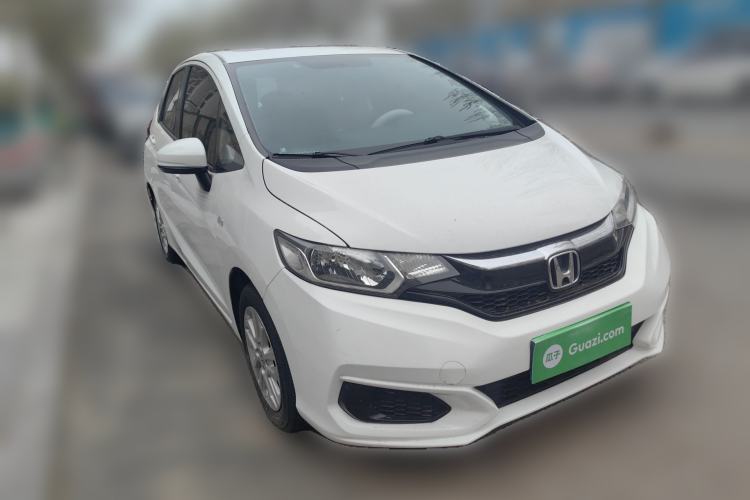 Used Honda Fit 2018 1.5L CVT Comfort Sunroof Version Front Right 45 Deg