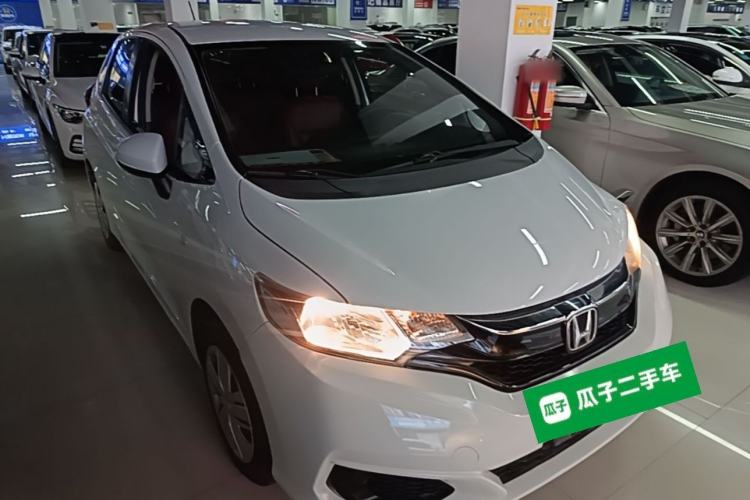 Used Honda Fit 2018 1.5L CVT Comfort Version Front Right 45 Deg