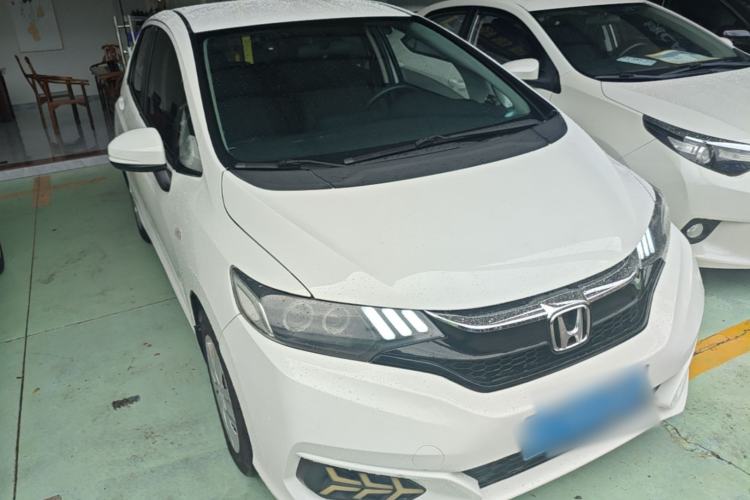 Used Honda Fit 2018 1.5L CVT Comfort Version Front Right 45 Deg