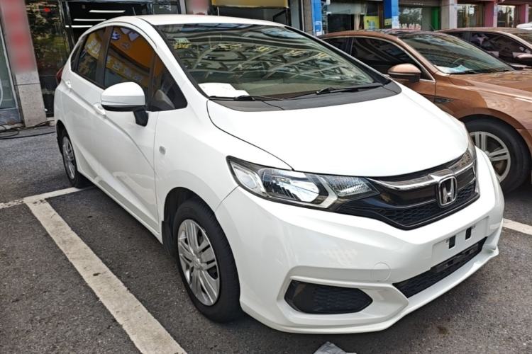 Used Honda Fit 2018 1.5L CVT Comfort Version Front Right 45 Deg