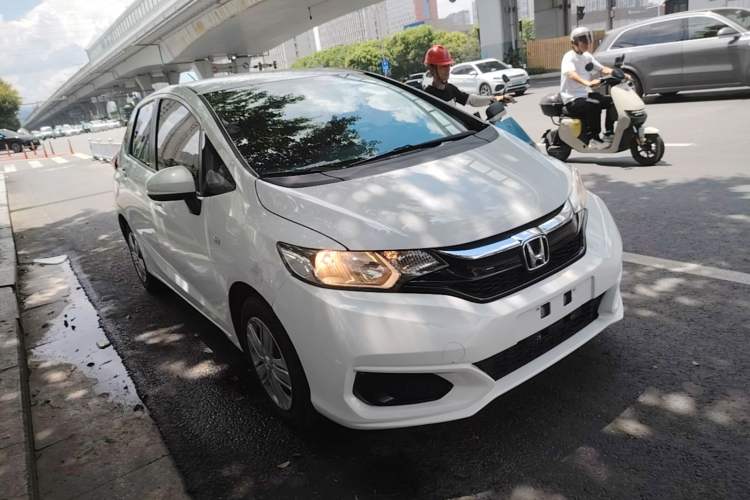 Used Honda Fit 2018 1.5L CVT Comfort Version Front Right 45 Deg