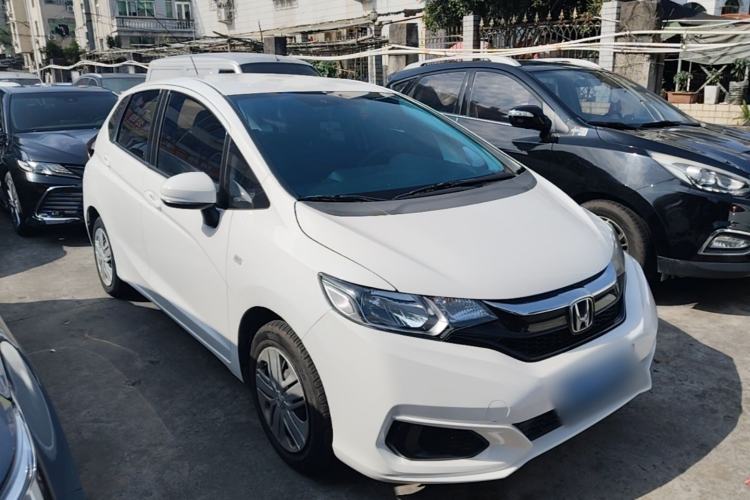 Used Honda Fit 2018 1.5L CVT Comfort Version Front Right 45 Deg