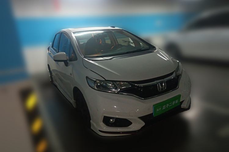 Used Honda Fit 2018 1.5L CVT Trendy Run+ Edition Front Right 45 Deg