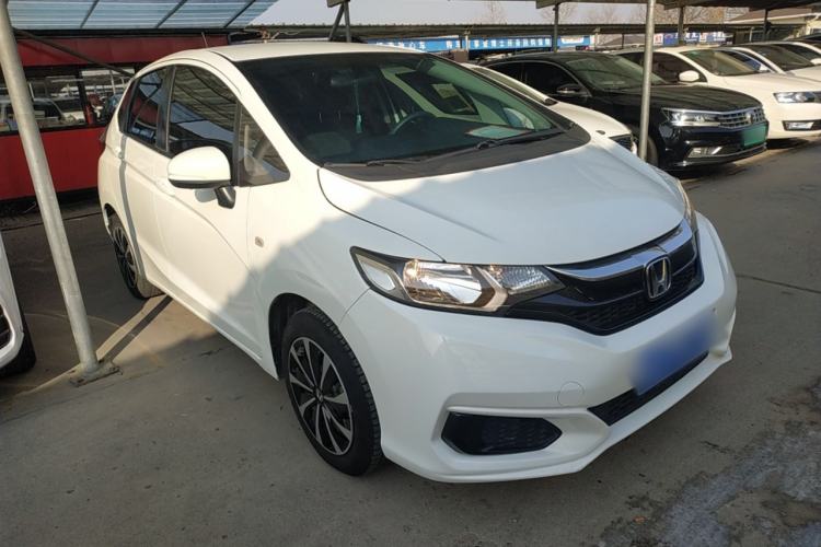 Used Honda Fit 2018 1.5L Manual Comfort Version Front Right 45 Deg