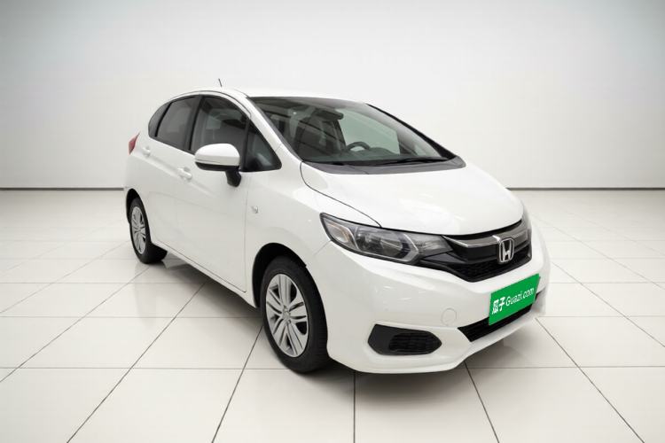 Used Honda Fit 2018 1.5L CVT Comfort Version Front Right 45 Deg