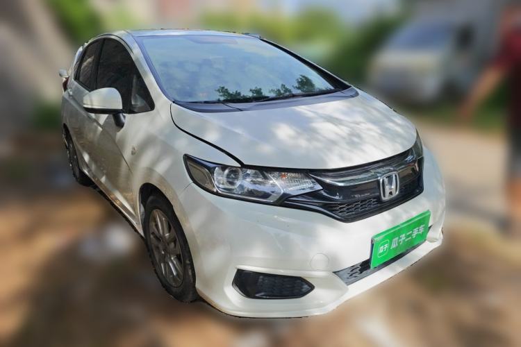 Used Honda Fit 2018 1.5L CVT Comfort Sunroof Version Front Right 45 Deg