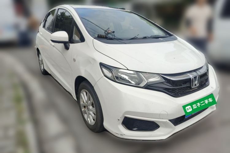 Used Honda Fit 2018 1.5L CVT Comfort Sunroof Version Front Right 45 Deg