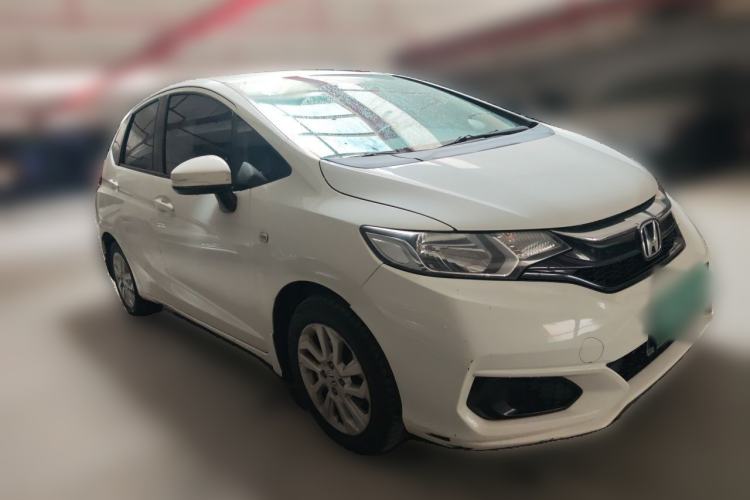 Used Honda Fit 2018 1.5L CVT Comfort Sunroof Version Front Right 45 Deg