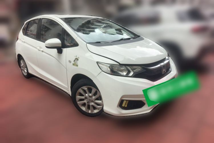Used Honda Fit 2018 1.5L CVT Comfort Sunroof Version Front Right 45 Deg