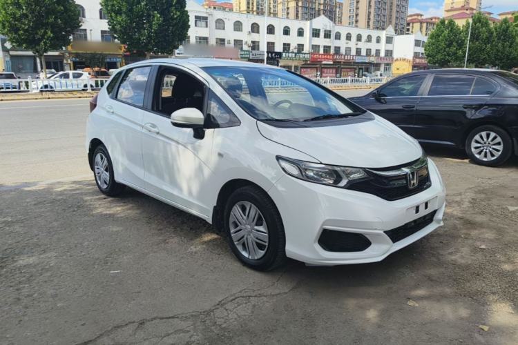 Used Honda Fit 2018 1.5L CVT Comfort Version Front Right 45 Deg