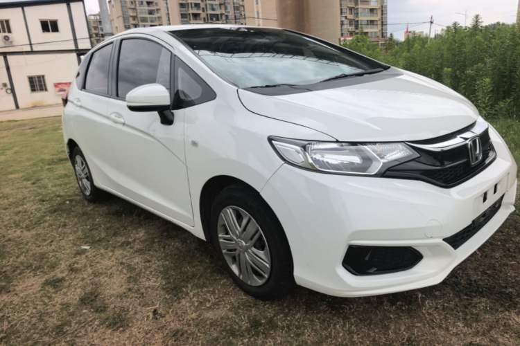 Used Honda Fit 2018 1.5L CVT Comfort Version Front Right 45 Deg