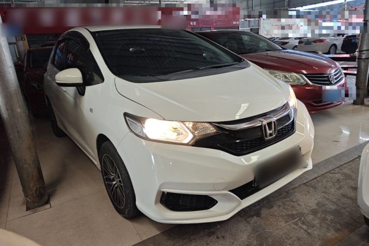 Used Honda Fit 2018 1.5L Manual Comfort Version Front Right 45 Deg