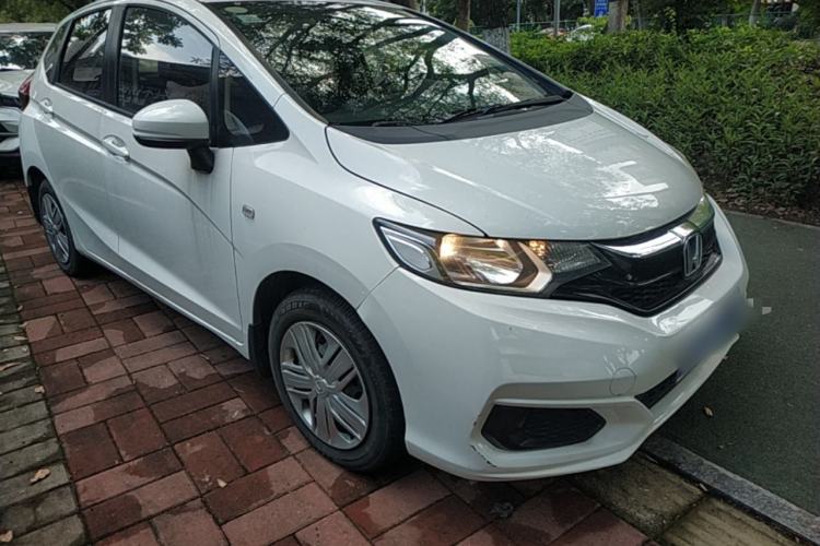 Used Honda Fit 2018 1.5L CVT Comfort Version Front Right 45 Deg