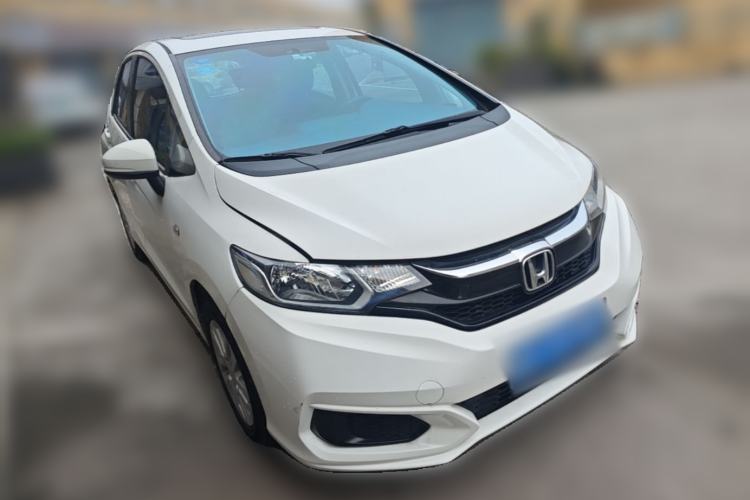 Used Honda Fit 2018 1.5L CVT Comfort Sunroof Version Front Right 45 Deg