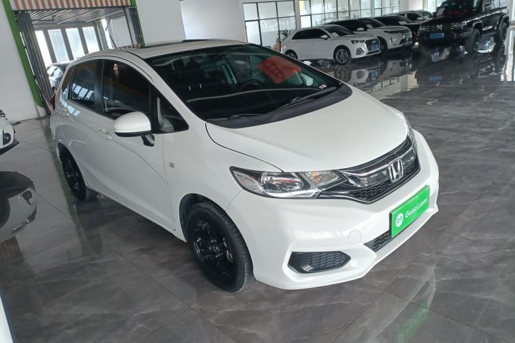 Used Honda Fit 2018 1.5L CVT Comfort Sunroof Version Front Right 45 Deg