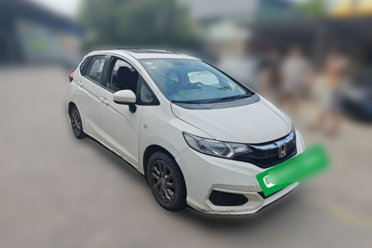 Used Honda Fit 2018 1.5L CVT Comfort Sunroof Version Front Right 45 Deg