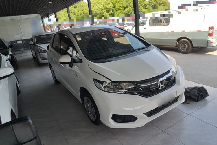 Used Honda Fit 2018 1.5L CVT Comfort Version Front Right 45 Deg
