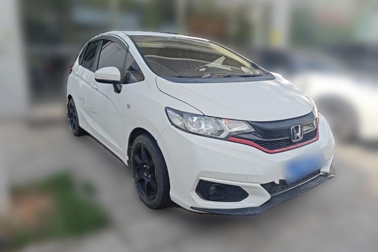 Used Honda Fit 2018 1.5L CVT Comfort Version Front Right 45 Deg