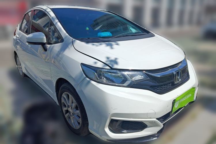 Used Honda Fit 2018 1.5L CVT Comfort Sunroof Version Front Right 45 Deg