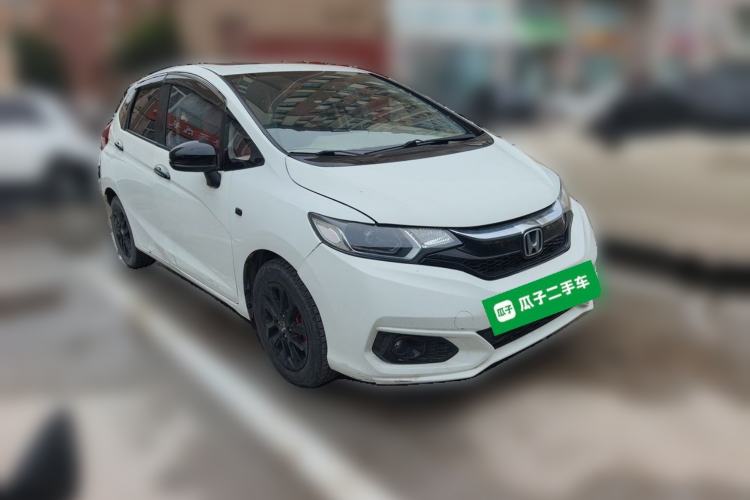 Used Honda Fit 2018 1.5L CVT Comfort Sunroof Version Front Right 45 Deg