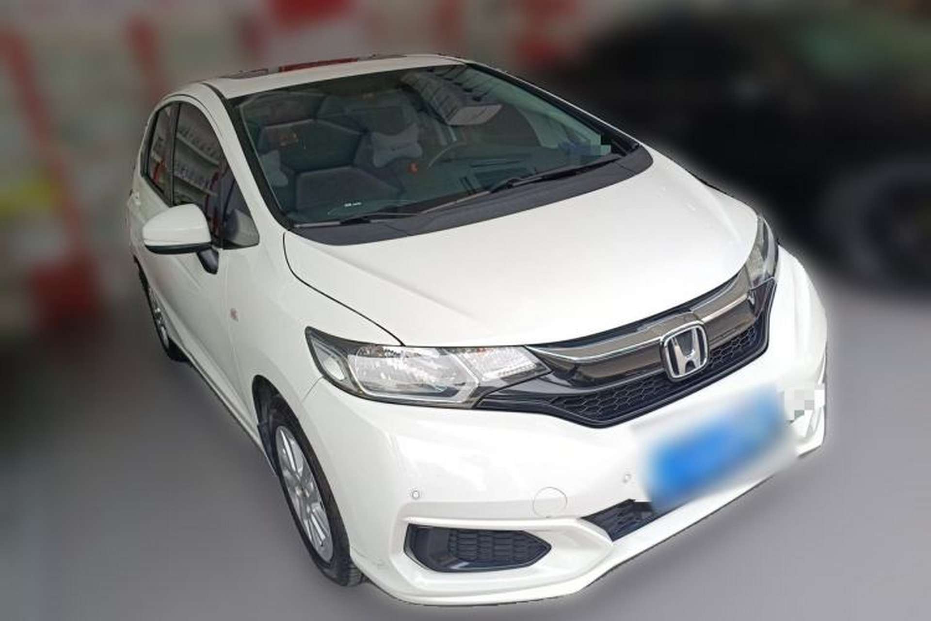 Used Honda Fit 2018 1.5L CVT Comfort Sunroof Version Front Right 45 Deg