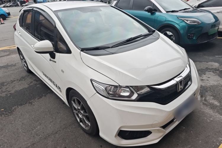 Used Honda Fit 2018 1.5L CVT Comfort Version Front Right 45 Deg