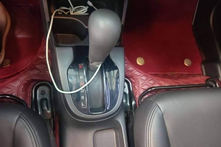 Used Honda Fit 2018 1.5L CVT Comfort Sunroof Version Gear Lever