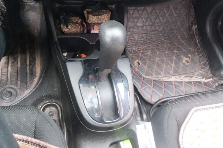 Used Honda Fit 2018 1.5L CVT Comfort Version Gear Lever
